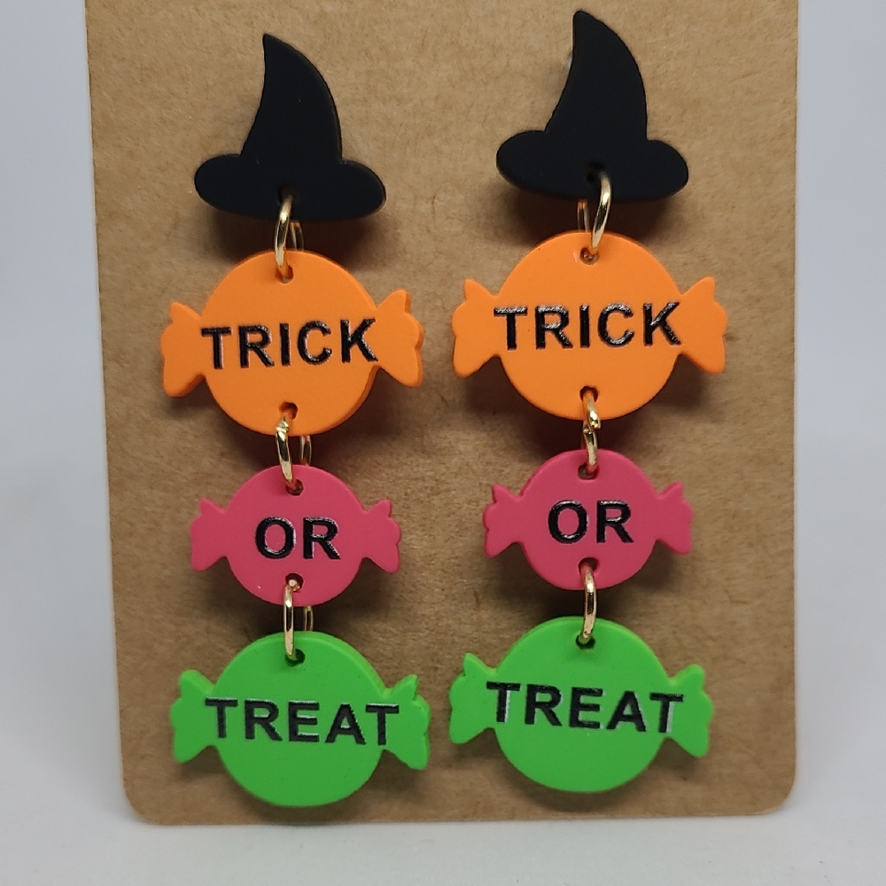 Halloween Trick or Treat Dangle Drop Earrings NWOT Women's Lightweight Outdoor